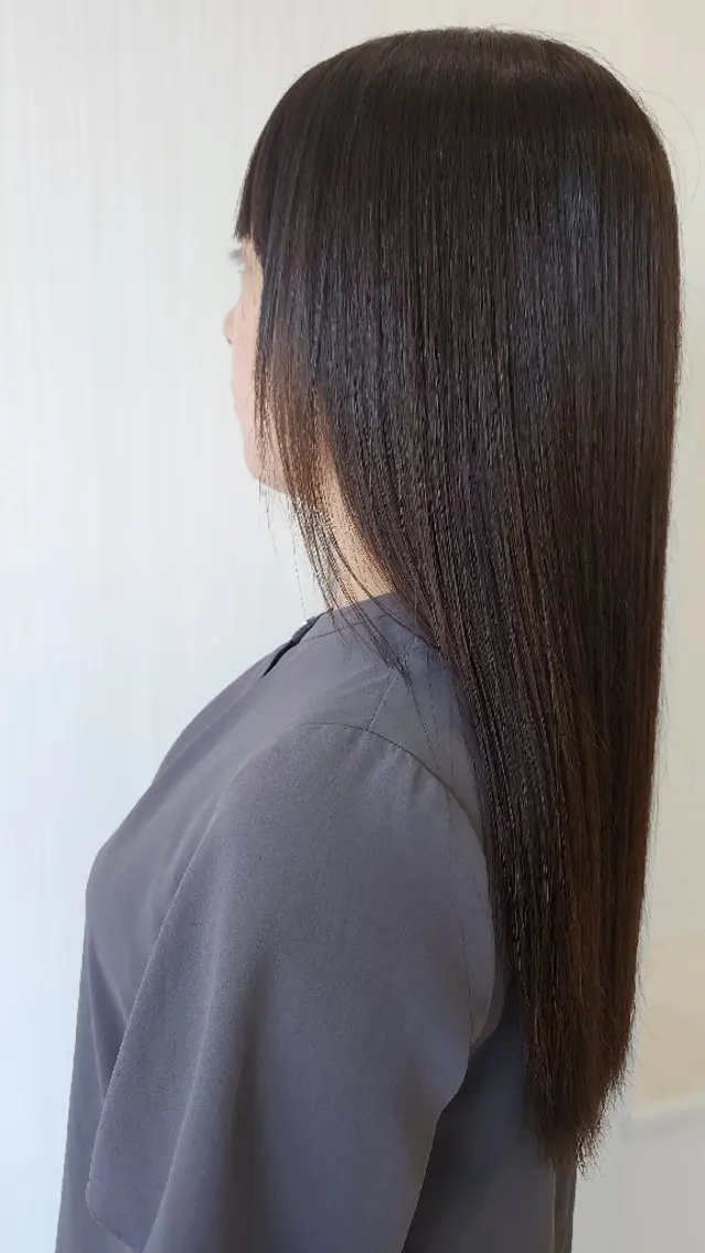 ロング 顔周りカット 髪質改善 似合わせカット トリートメント 安達まい/ インナーカラー◎のヘアスタイル