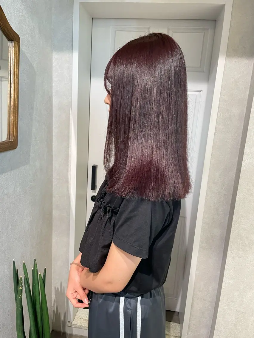 ミディアム カラー ボルドーカラー 髪質改善 トリートメント カット ヘアカラー トリートメント ナチュラル透明感🌱 小山美樹子のヘアスタイル