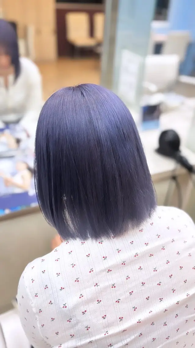 ミディアム カラー ヘアカラー トリートメント まい| カラー🌿のヘアスタイル
