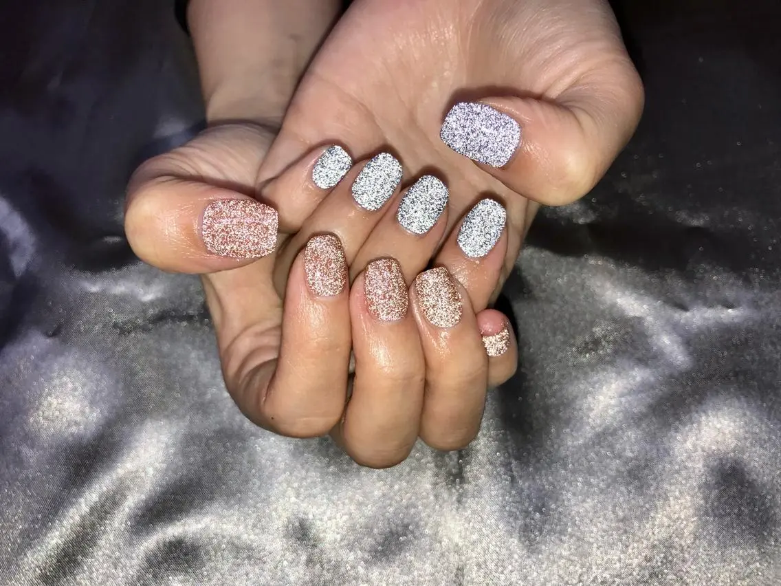 ネイル フラッシュネイル BEE NAILのネイルデザイン