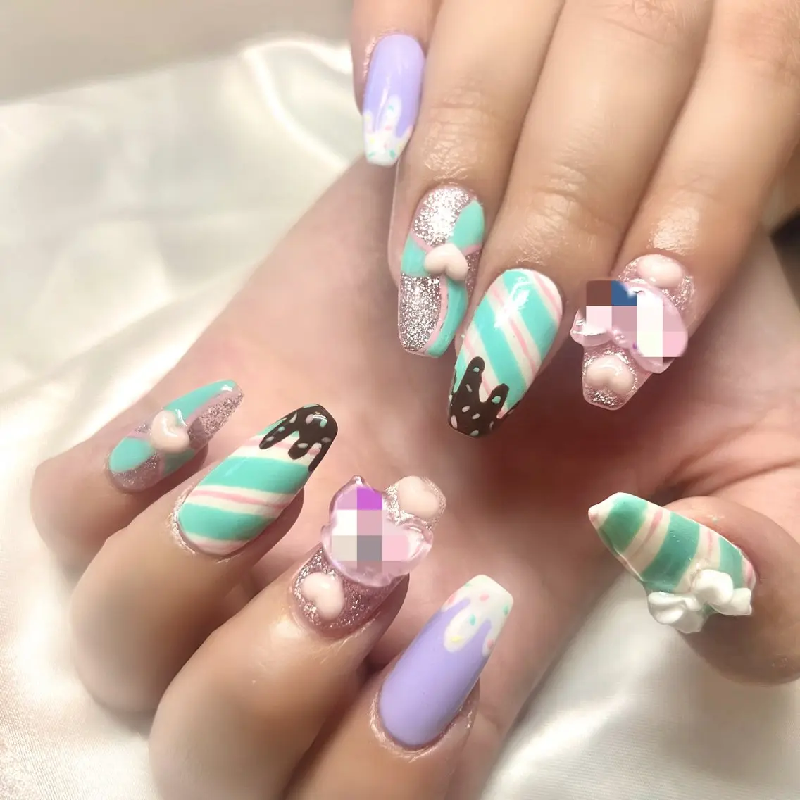 ネイル 長さ出し ジェルネイル マグネットネイル 持ち込み ニュアンスネイル ハンドネイル clover nailのネイルデザイン