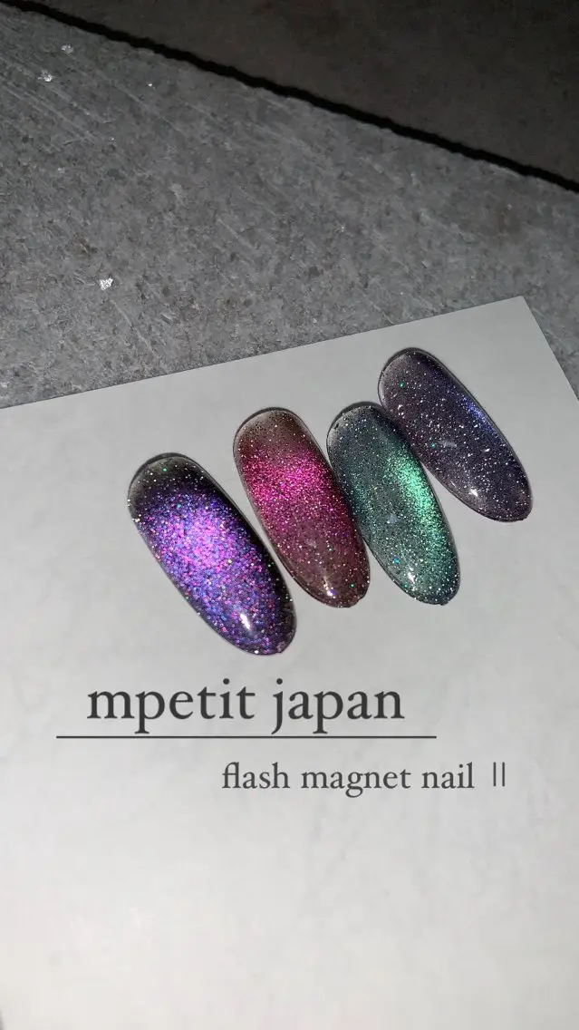 ネイル フラッシュネイル フラッシュマグ マグネットネイル ハンドネイル extranails ／lemellaのネイルデザイン