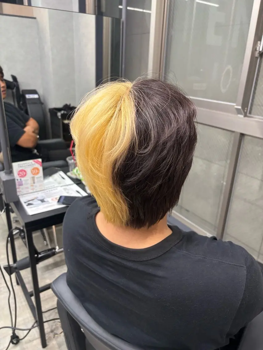ケアブリーチ🫧+お好きなカラー+デザインカラー⭐️+トリートメント🧴の写真