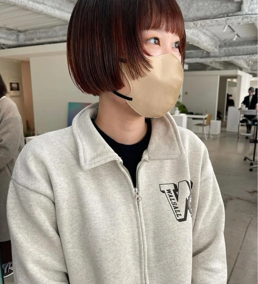 ショート oma　袮次金 鈴香のヘアスタイル