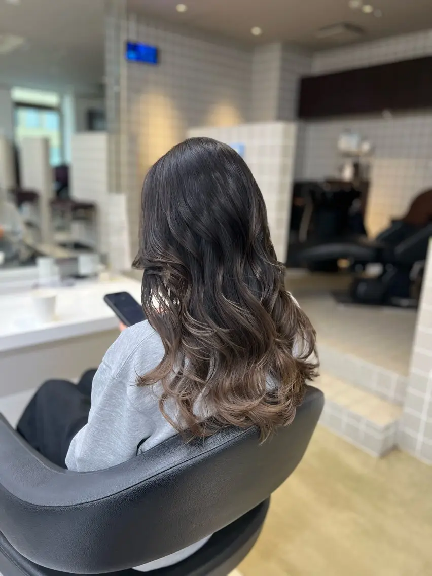 ロング カラー ヘアアレンジ 💍透明感×韓流ハイ トーン💍RYUTAのヘアスタイル