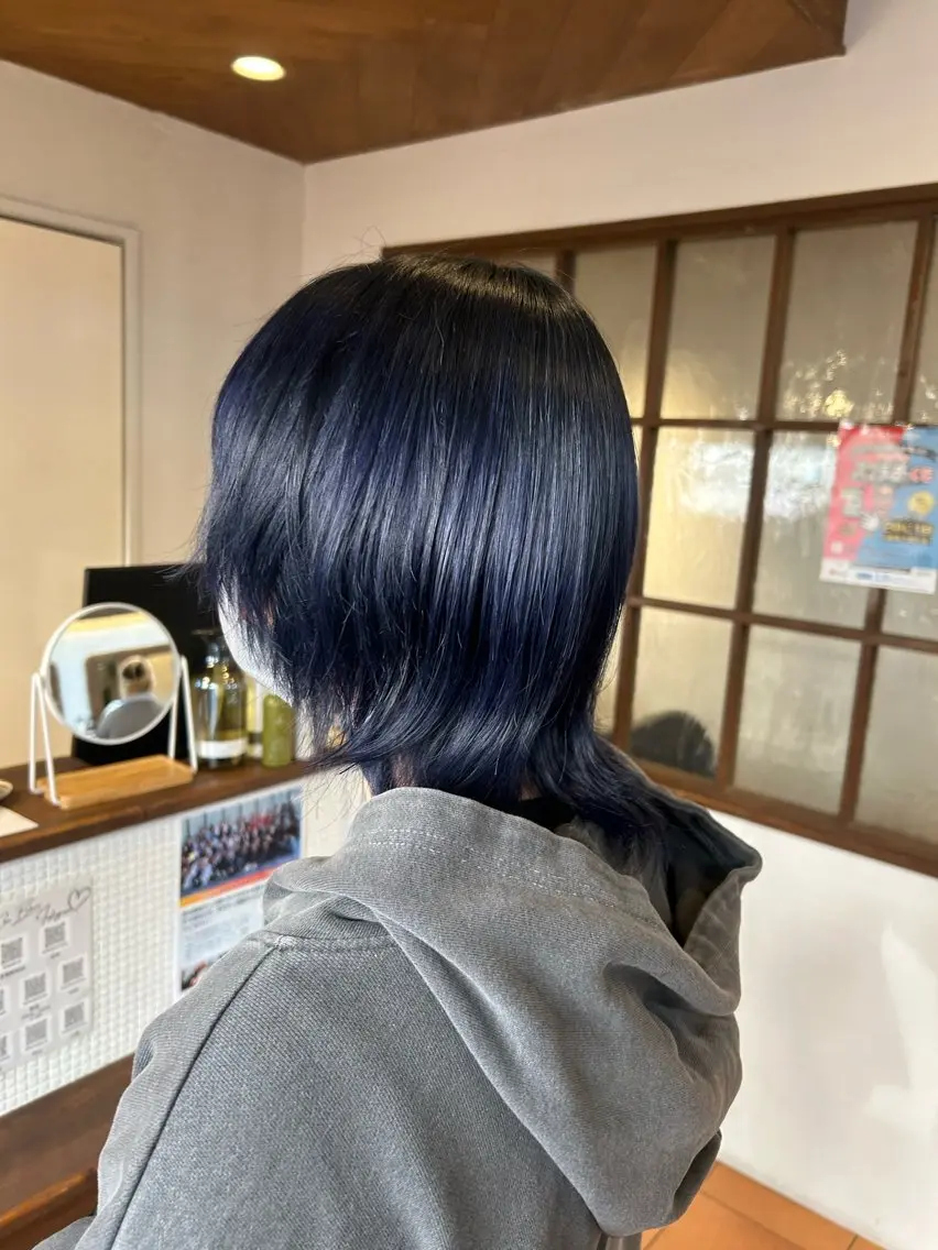 ショート カラー ブリーチ ブルーカラー 徳永　髪質改善 カラー🪄💫のヘアスタイル