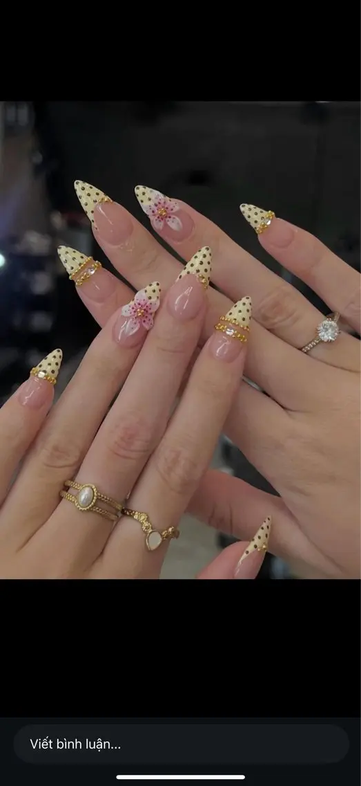 ネイル ハンドネイル フットネイル ARIA Nail Beauty2のネイルデザイン