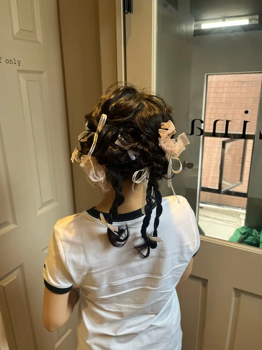 セミロング ヘアアレンジ ヘアセット ERENA💚 ヘアアレンジのヘアスタイル
