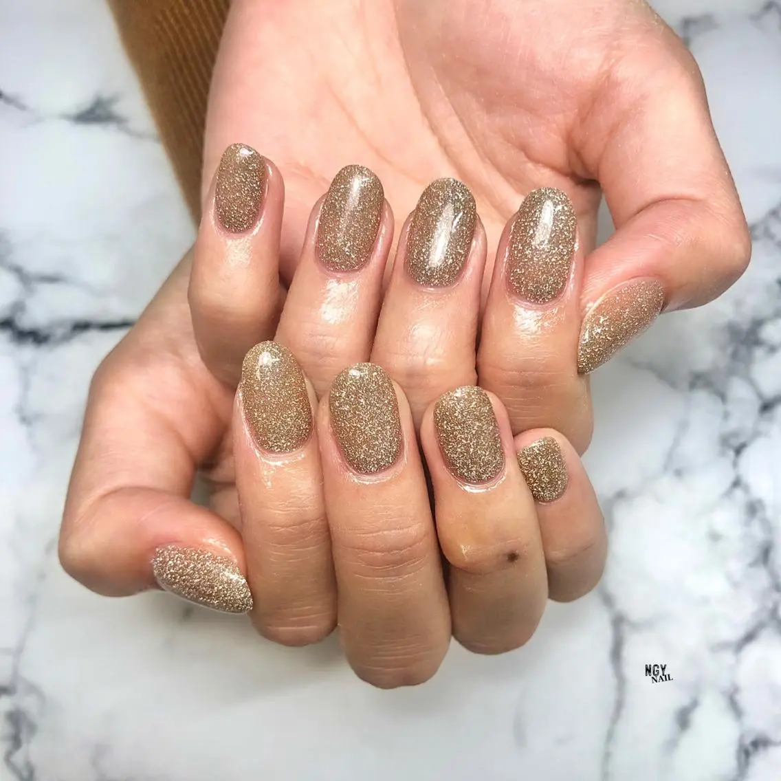 ネイル フラッシュネイル ジェルネイル キラキラネイル 韓国ネイル ラメ(グリッター) ハンドネイル NAIL NOWのネイルデザイン
