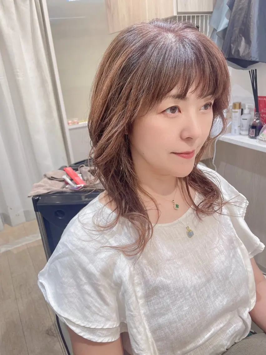 ミディアム カラー 美谷添（ミヤゾエ） まどか大人ヘアサロンのヘアスタイル