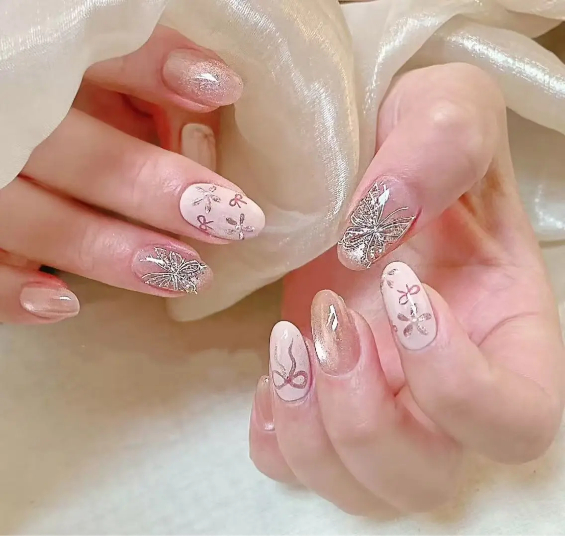 ネイル オーロラネイル フラワーネイル フットネイル フレンチネイル ジェルネイル ハンドネイル BabyYouMi nailのネイルデザイン