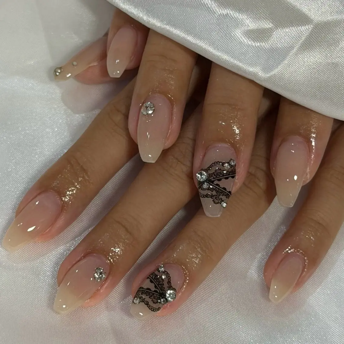 ネイル ハンドネイル LAVISH sakiのネイルデザイン