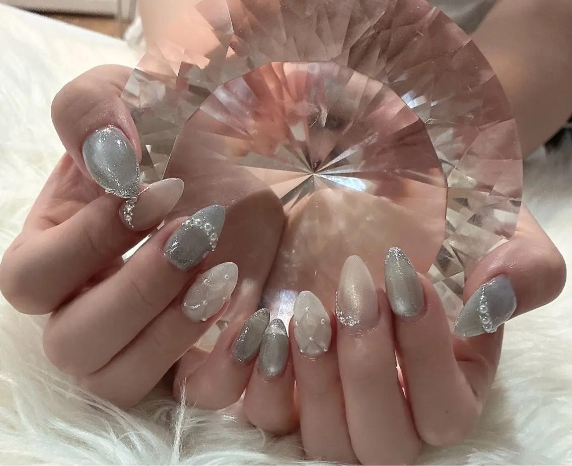 ネイル LoaChaton kaeのネイルデザイン