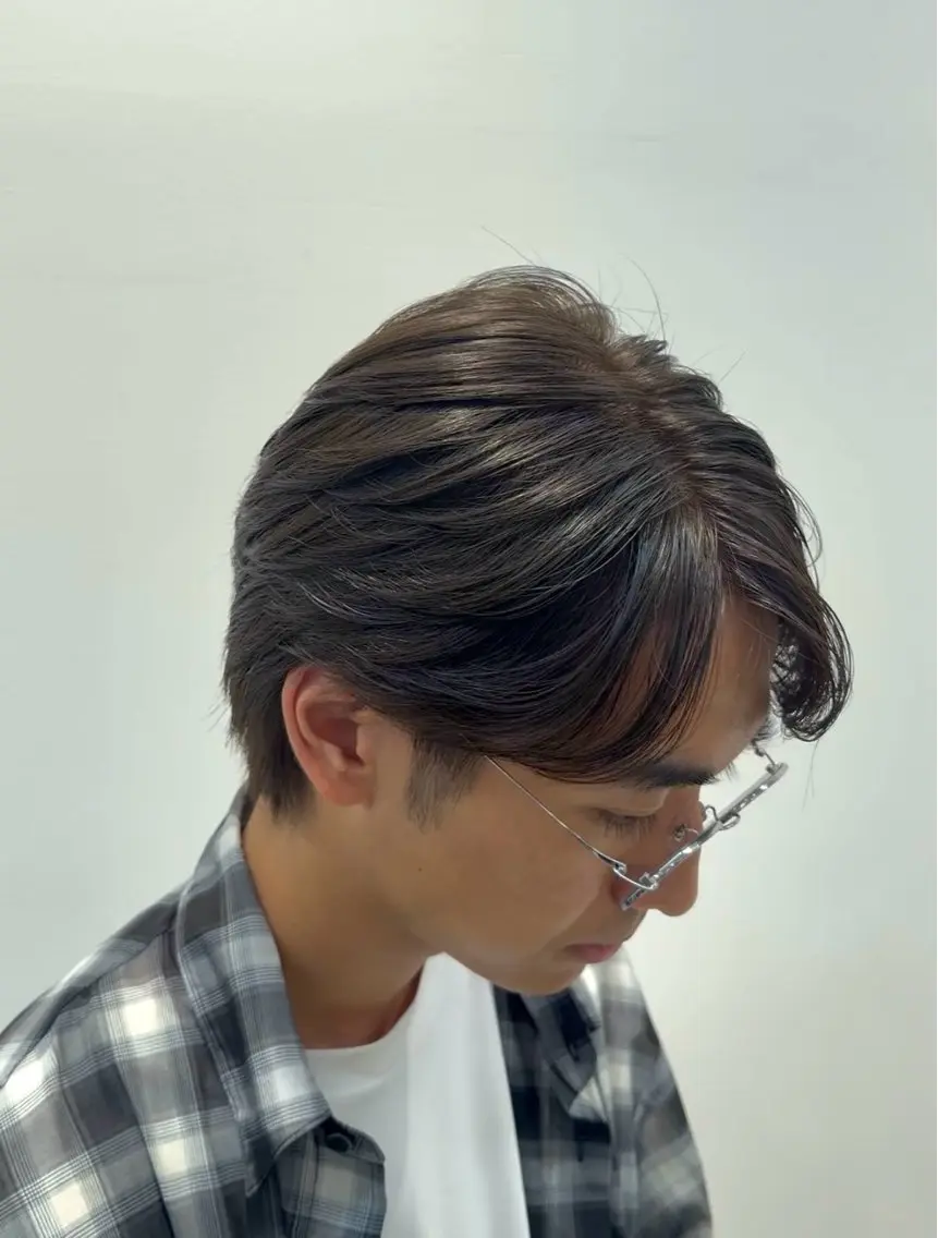 カラー メンズ 透明感カラー ヘアカラー トリートメント 岩本 達のヘアスタイル