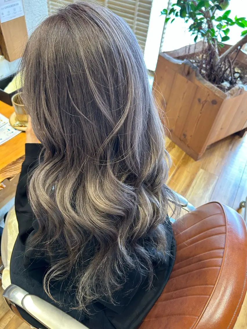 ロング カラー シルバー manami ♡のヘアスタイル