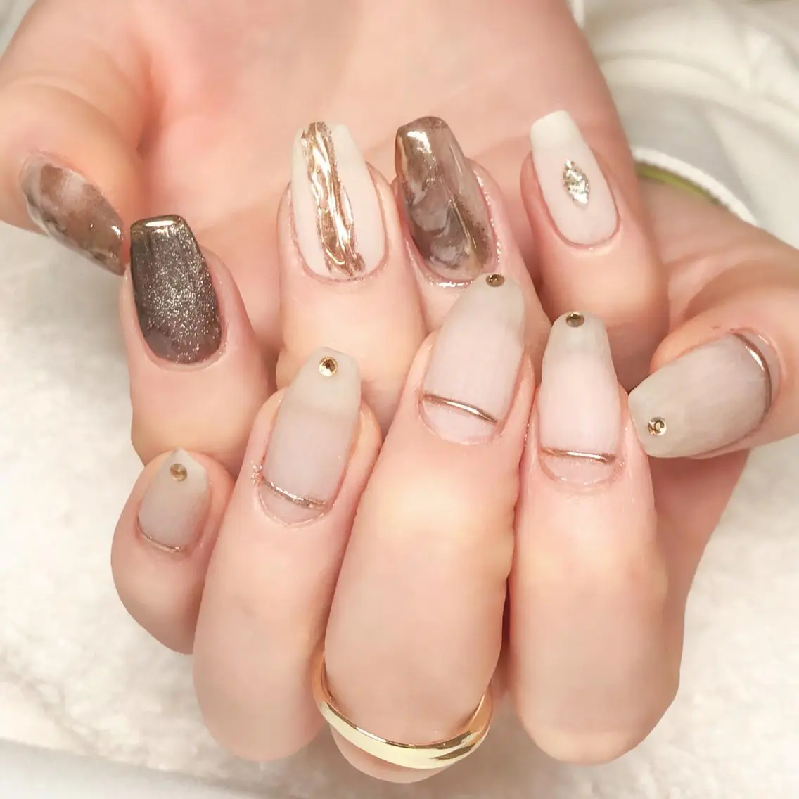 ネイル 成人式 ジェルネイル マグネットネイル ニュアンスネイル シンプルネイル Nyanco Nailのネイルデザイン