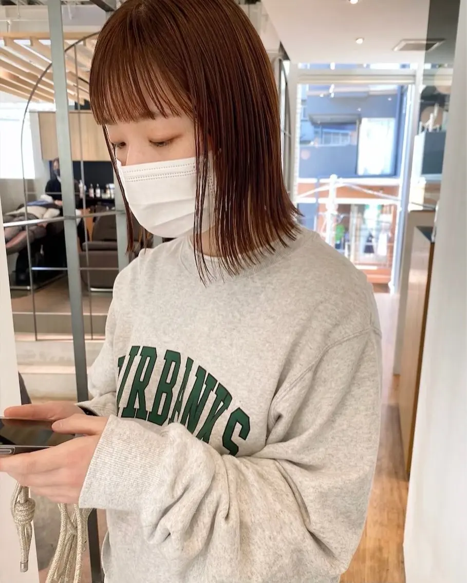 ミディアム カラー 須藤 優真 切りっぱなしボブのヘアスタイル
