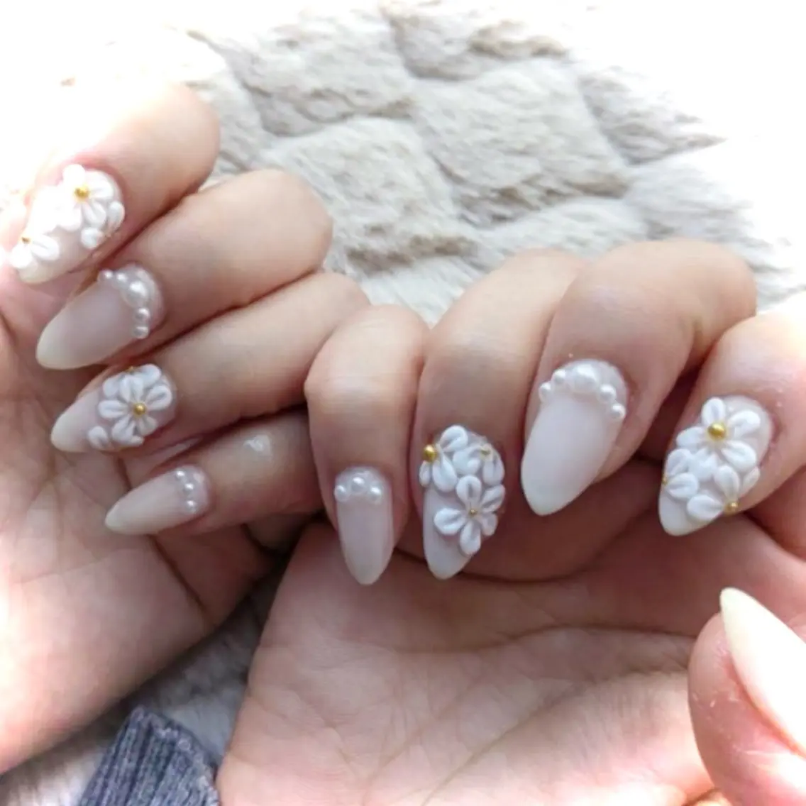 ネイル フラワーネイル 💛KAREN‪ 🪄新宿✨nailのネイルデザイン