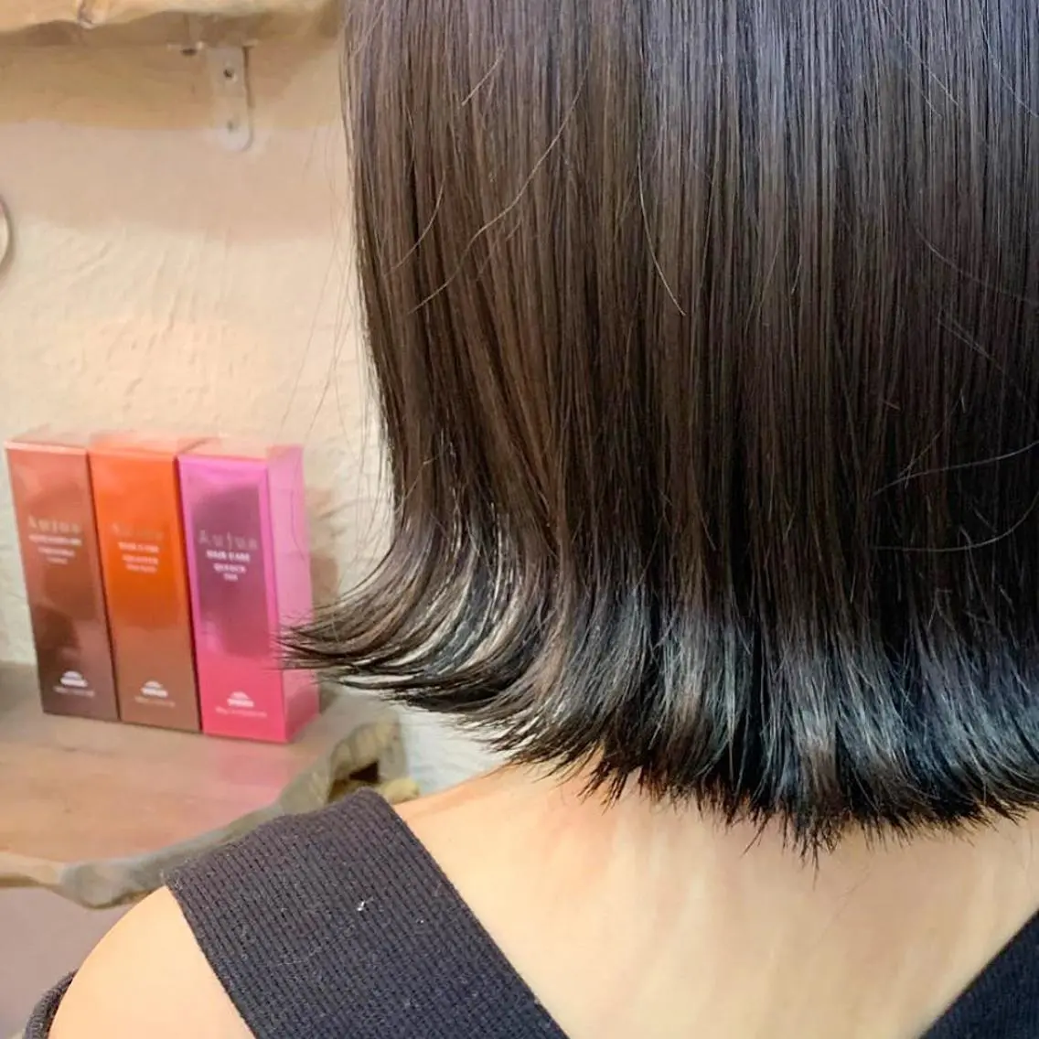 ミディアム カラー 七原 海夕のヘアスタイル