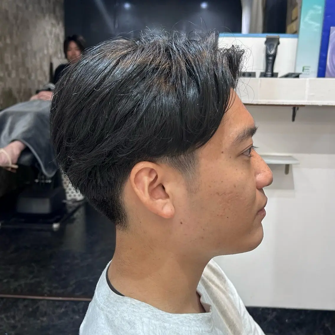 パーマ メンズ カット パーマ 透明感カラー 髪質 改善 Wカラー原心愛のヘアスタイル