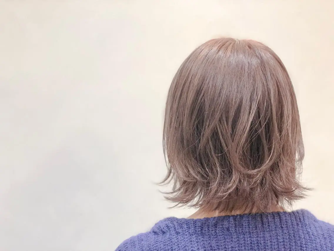 ショート カラー ヘアアレンジ アッシュ ブリーチ ラベンダーカラー ラベンダーアッシュ ヘアカラー いしだ みさきのヘアスタイル
