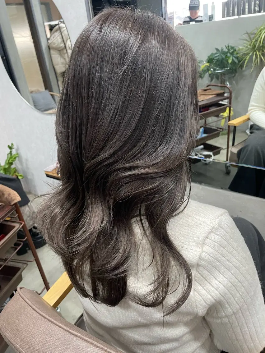 セミロング カラー パーマ レイヤーカット AIRI layer cut hairのヘアスタイル