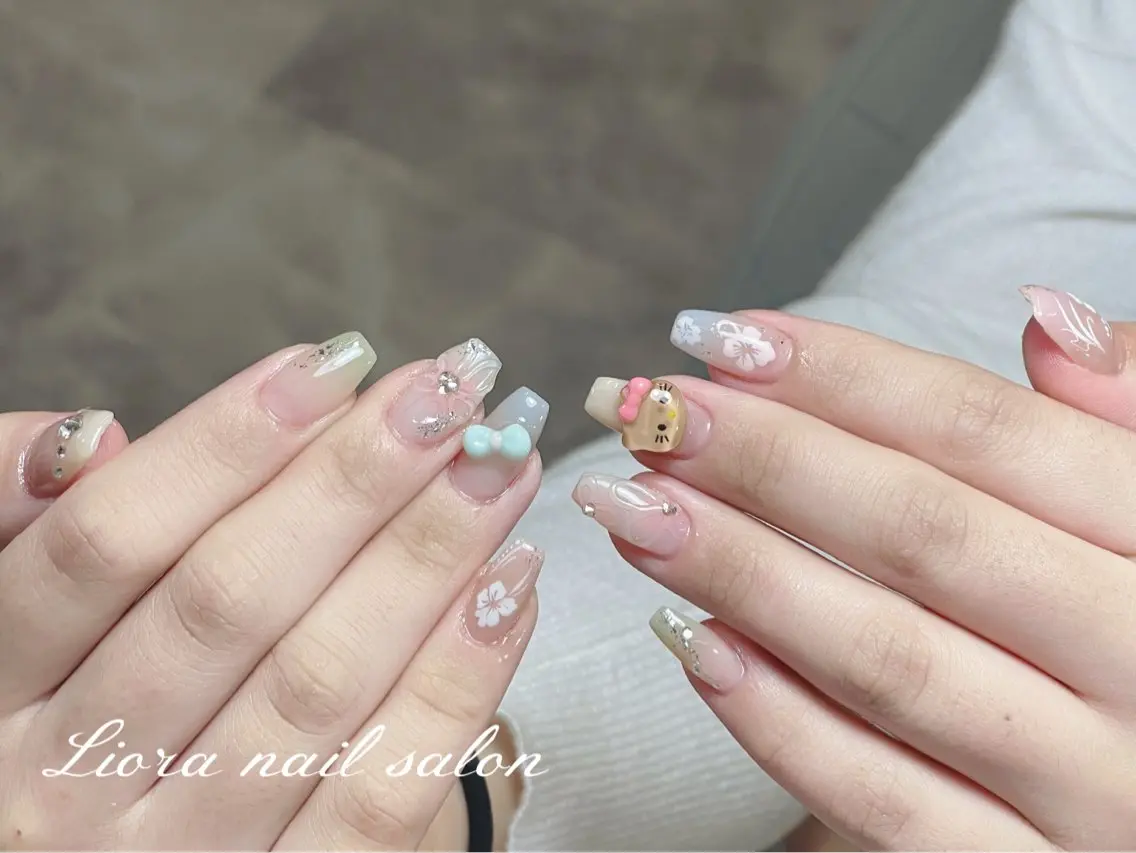 ネイル チークネイル フットネイル フレンチネイル ジェルネイル ガーリー ハンドネイル Liora nailのネイルデザイン