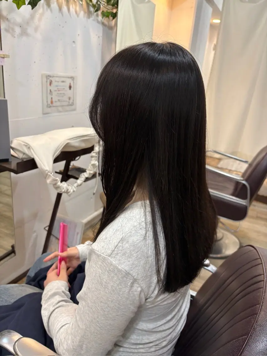 セミロング 桑田 彩奈のヘアスタイル