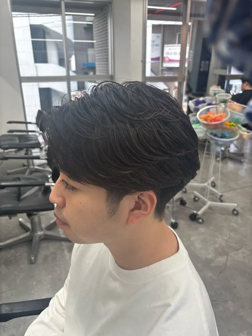 パーマ メンズ メンズ特化✨️ 韓国風パーマ🔥一八のヘアスタイル