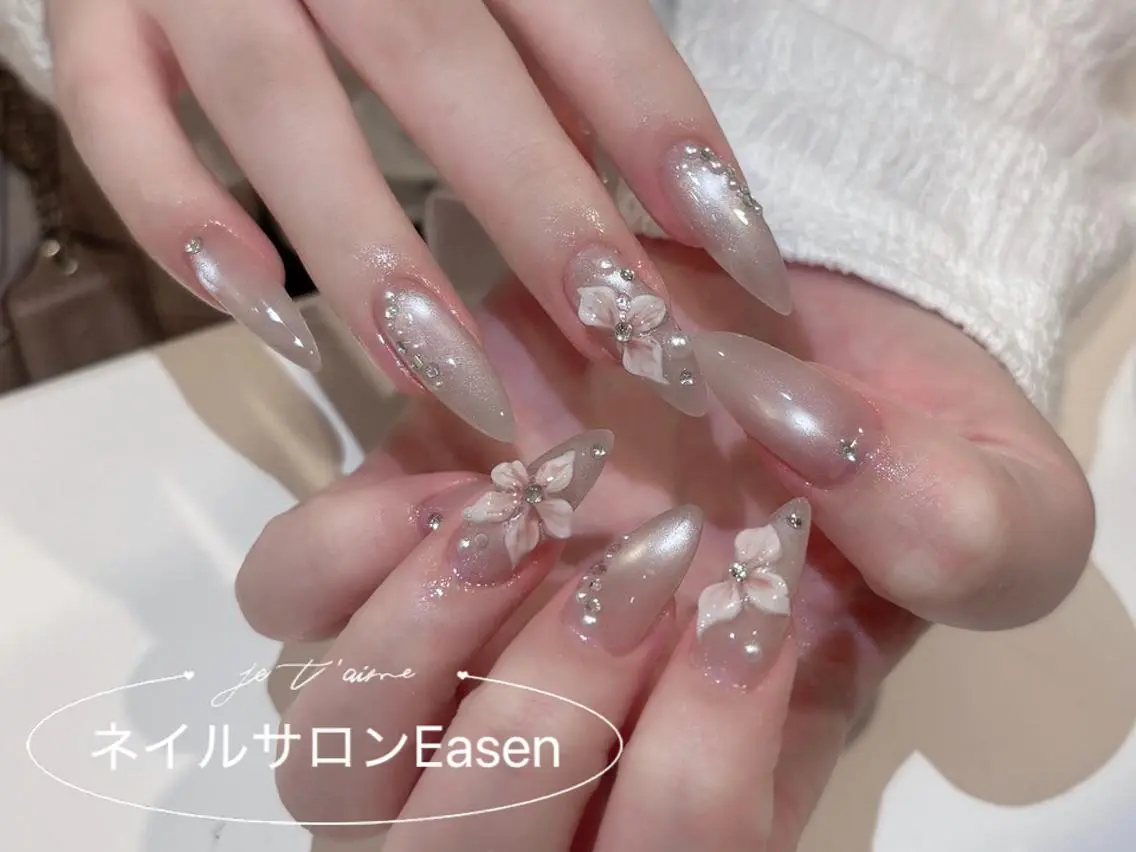 ネイル ネイルサロン Easenのネイルデザイン