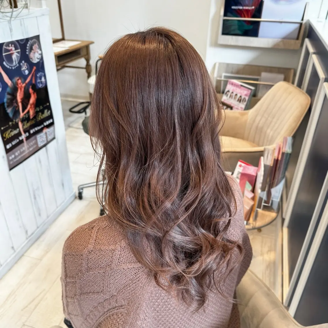 セミロング カラー ブラウンカラー ココアブラウン カット ヘアカラー トリートメント 吉田 新平のヘアスタイル