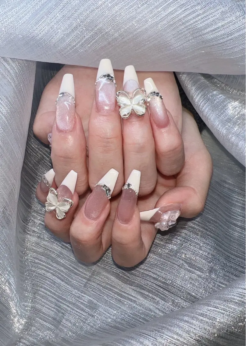 ネイル ハンドネイル Lee Nailsのネイルデザイン