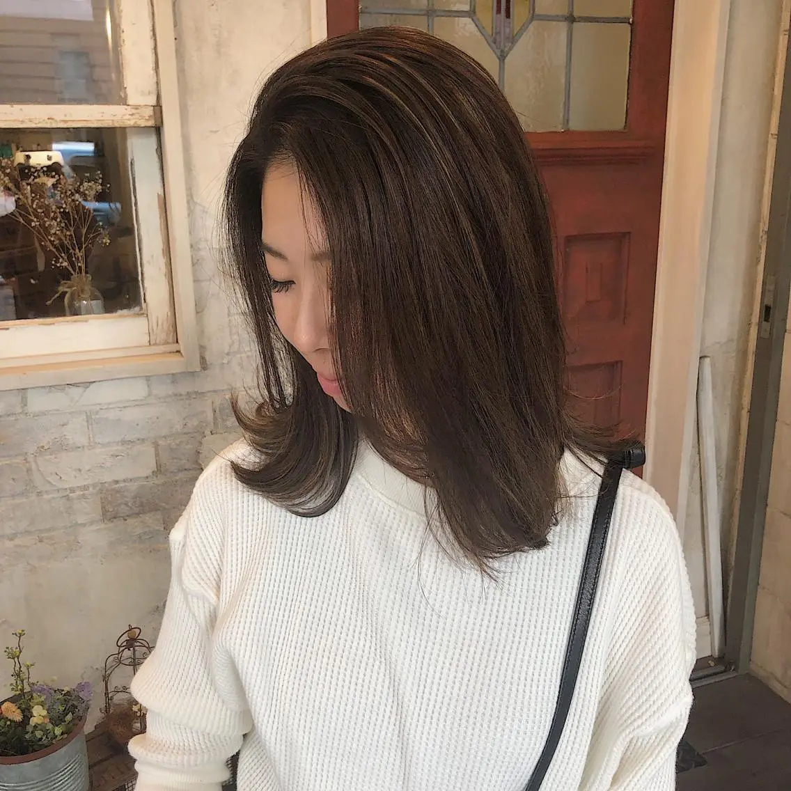 ミディアム カラー アッシュ アッシュブラウン ブラウンカラー トリートメント hair salon Zöld.のヘアスタイル