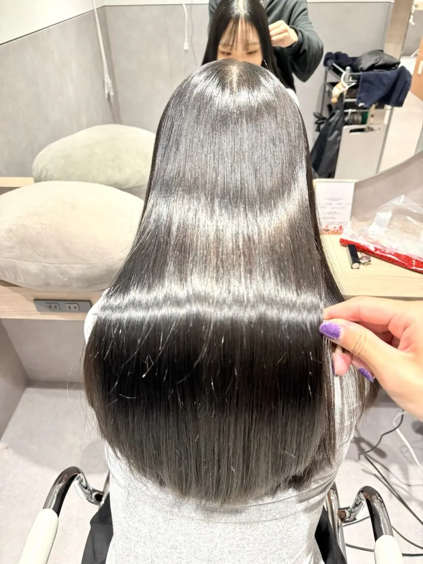 ロング カラー パーマ ヘアアレンジ 髪質改善 縮毛矯正 トリートメント ストレートパーマ 縮毛矯正 トリートメント 縮毛矯正/髪質改善/ ブリーチ毛/木元渓太のヘアスタイル