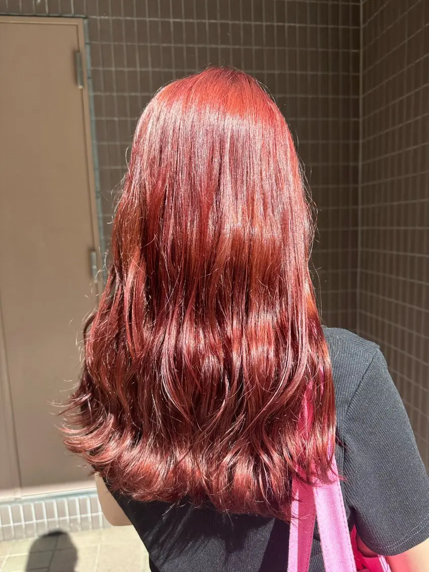 ロング カラー ブリーチ レッドカラー カット ヘアカラー 清水 遥香のヘアスタイル