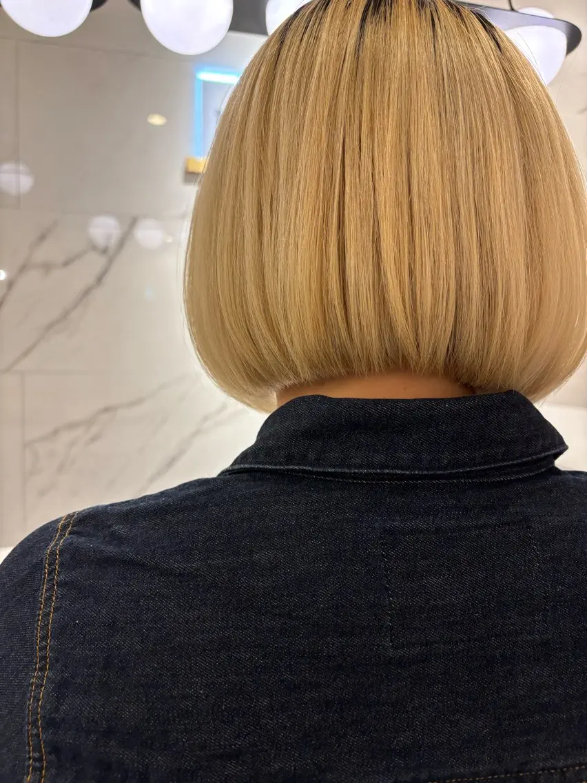 ショート カラー 穂乃香 BEAUTRIUMのヘアスタイル