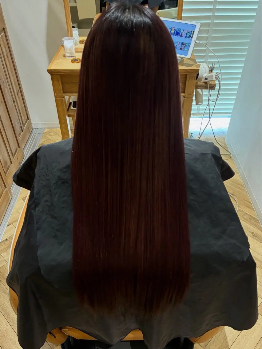 カラー 大日向 佳音のヘアスタイル