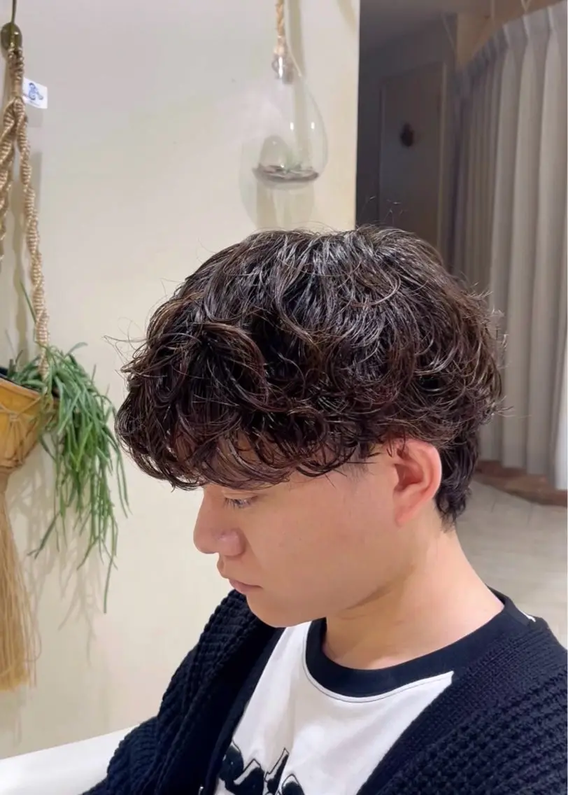 ショート パーマ メンズ メンズパーマ カット パーマ 山口 陸のヘアスタイル