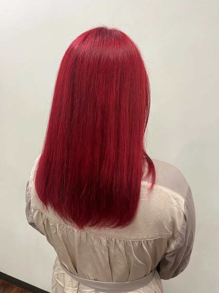 ロング カラー レッドカラー ヘアカラー 春日 涼太のヘアスタイル