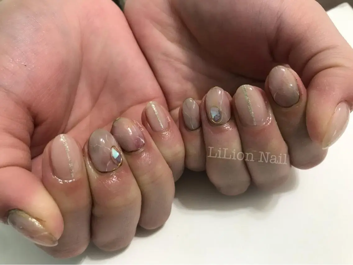 ネイル LiLion Nailのネイルデザイン
