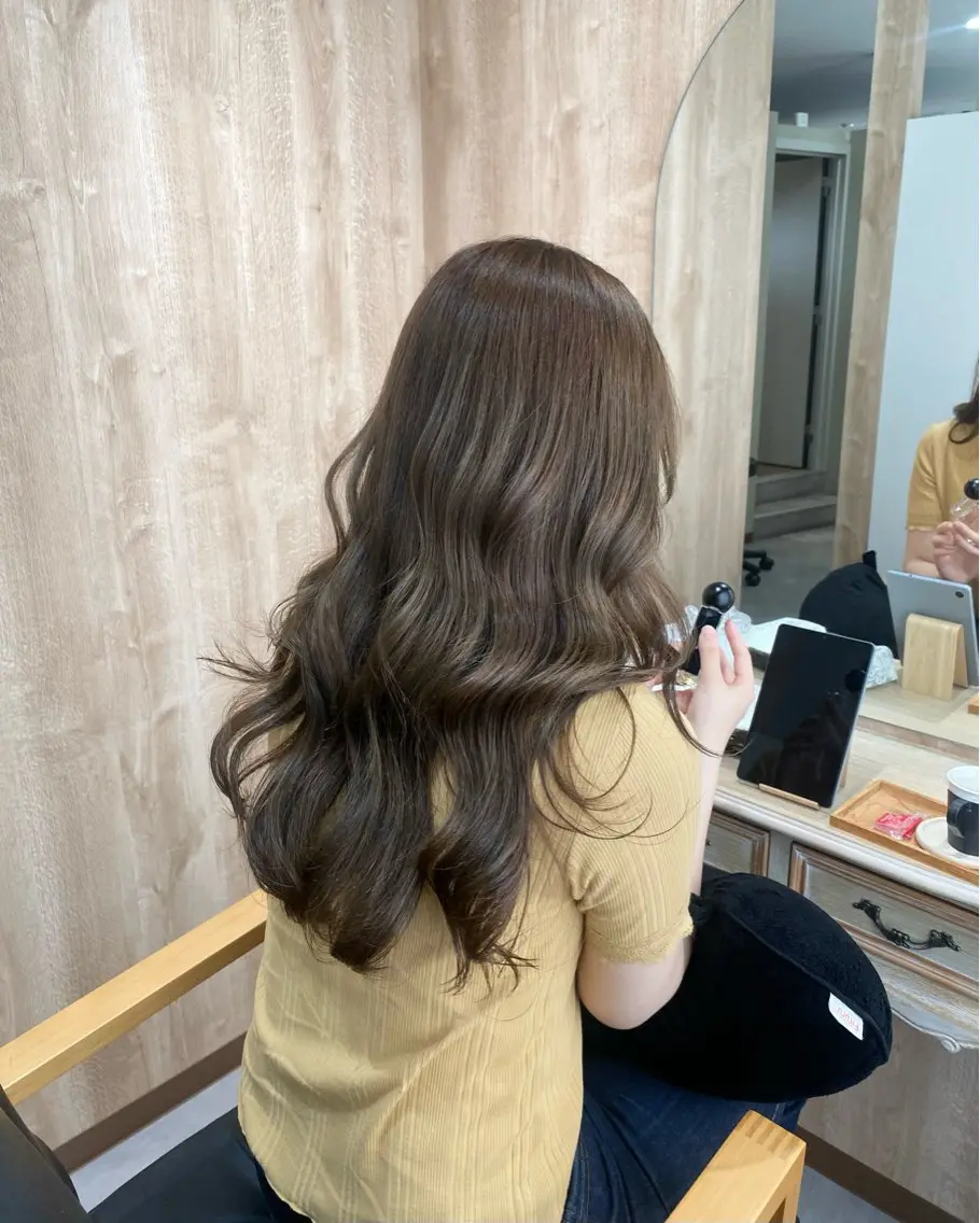ロング カット ヘアカラー トリートメント 王道かわいい🤍ベー ジュカラー*里々花*のヘアスタイル