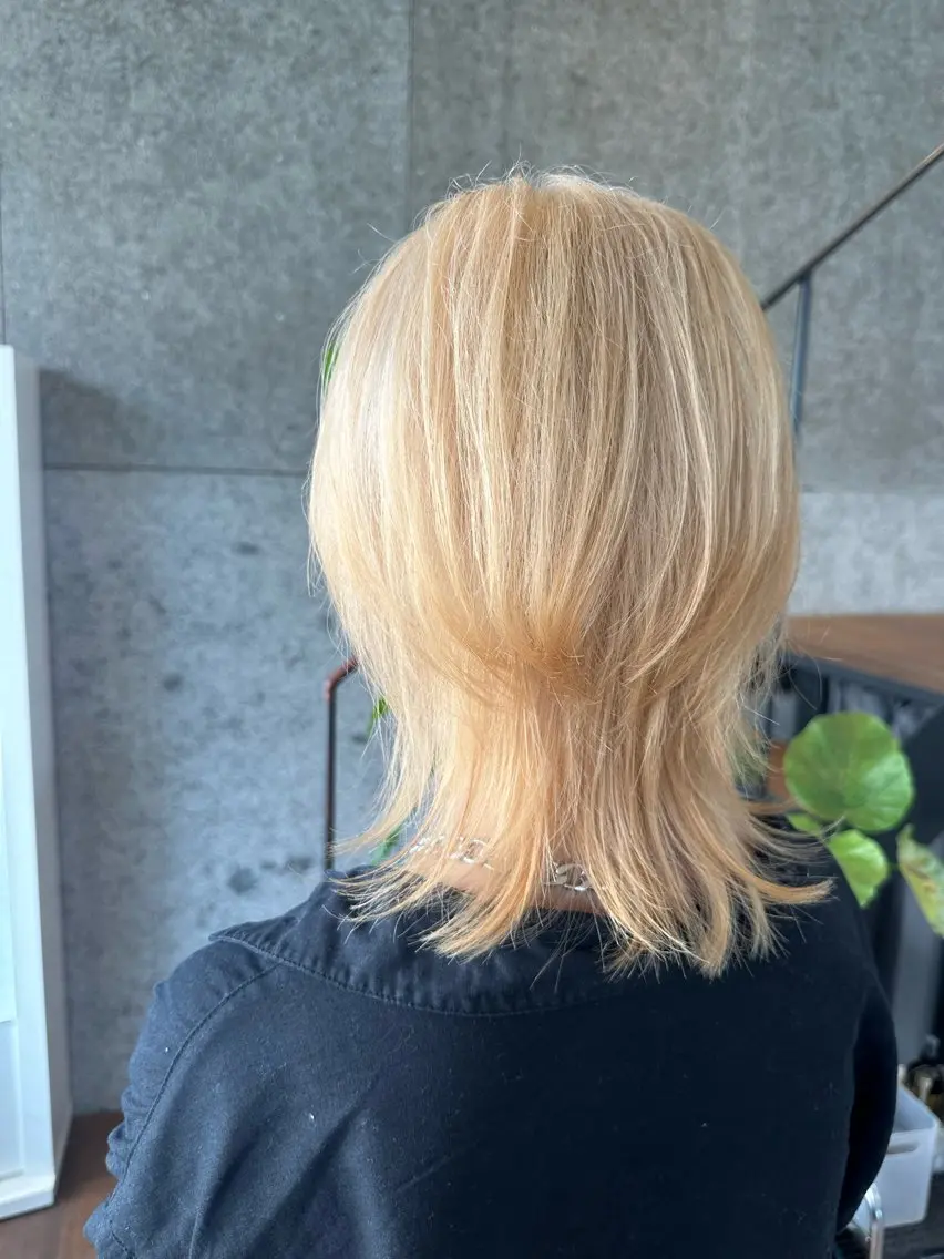 ミディアム ヘアカラー トリートメント 髪質改善🌈 tomomiのヘアスタイル