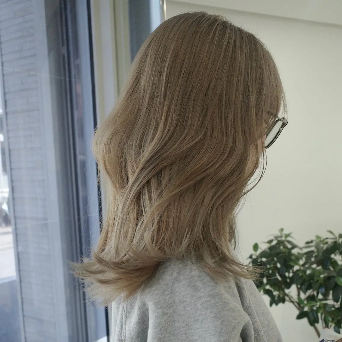 セミロング ヘアカラー トリートメント ヘアセット Senri 艶髪/髪質改善カラーのヘアスタイル