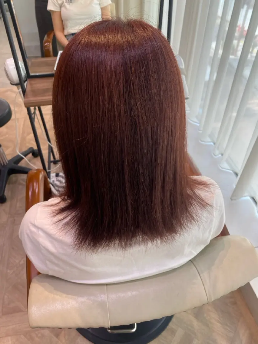 カラー レッドカラー 荻原 心愛のヘアスタイル