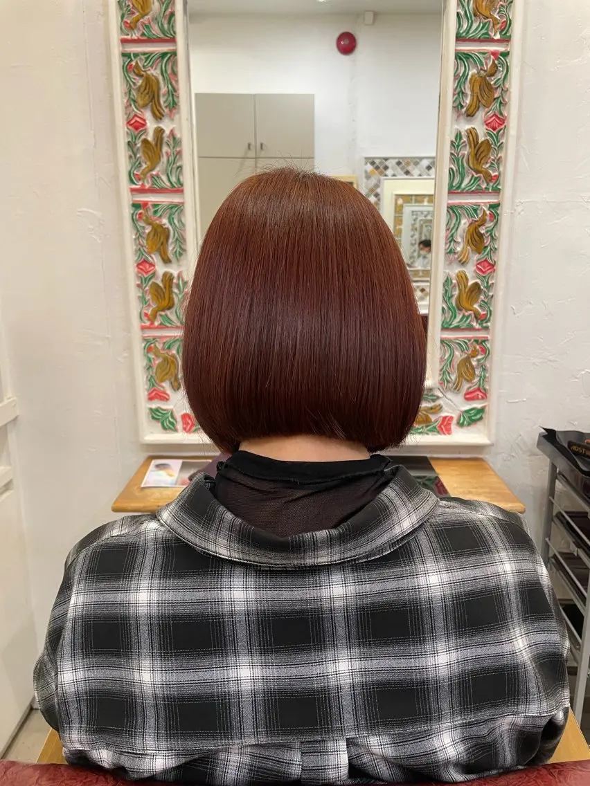 ショート カラー ブリーチ ブリーチなしカラー オレンジ オレンジレッド レッドカラー 丹 優菜のヘアスタイル