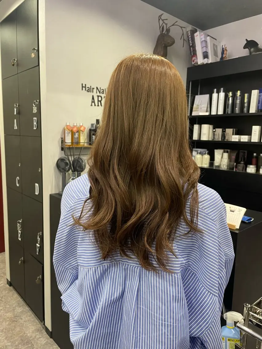 ロング カット ヘアカラー 友滝 真菜美のヘアスタイル