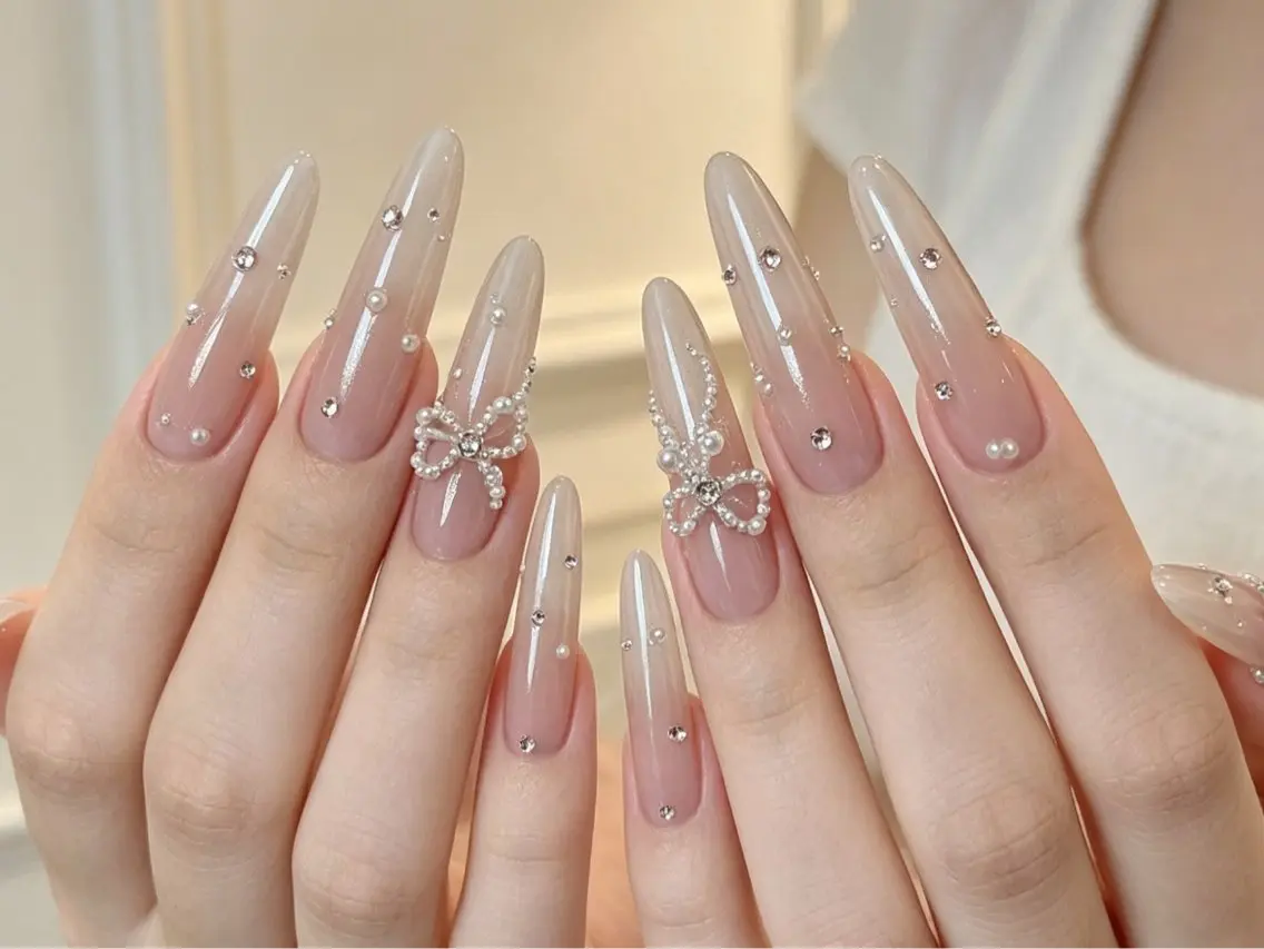 ネイル オーロラネイル チークネイル フットネイル フレンチネイル ジェルネイル ハンドネイル ハンドケア NEW NAIL💞 yukiのネイルデザイン