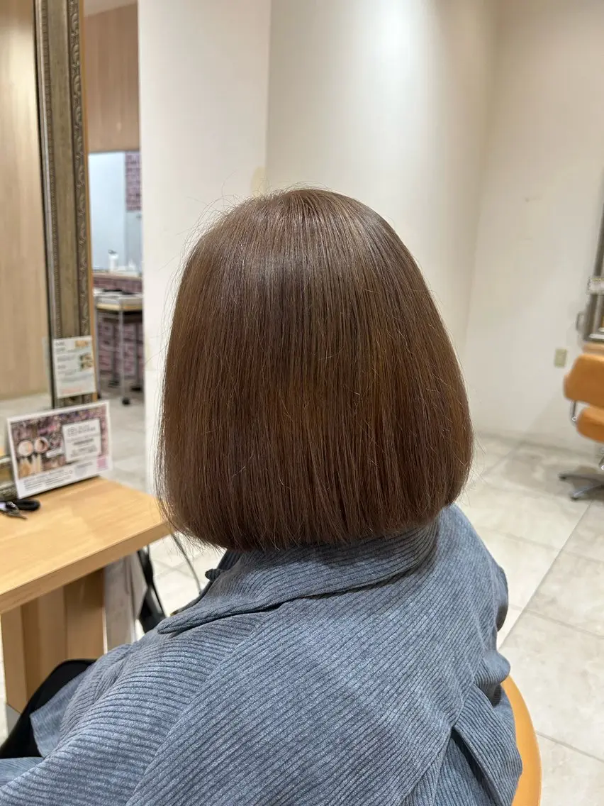 ショート ボブ 鬼童 友稀 ✨️艶カラー診断✨️のヘアスタイル