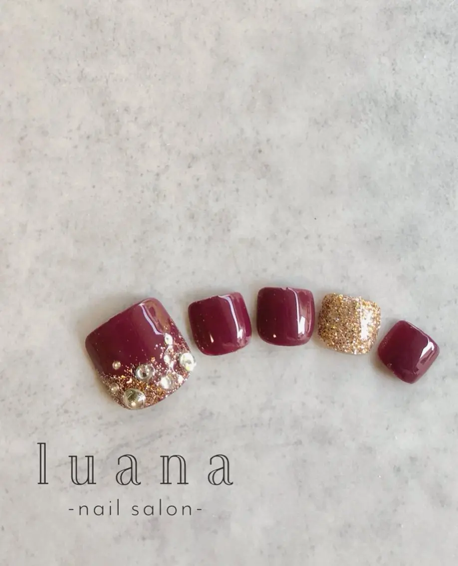 ネイル ボルドー フットネイル luana ネイルサロンのネイルデザイン