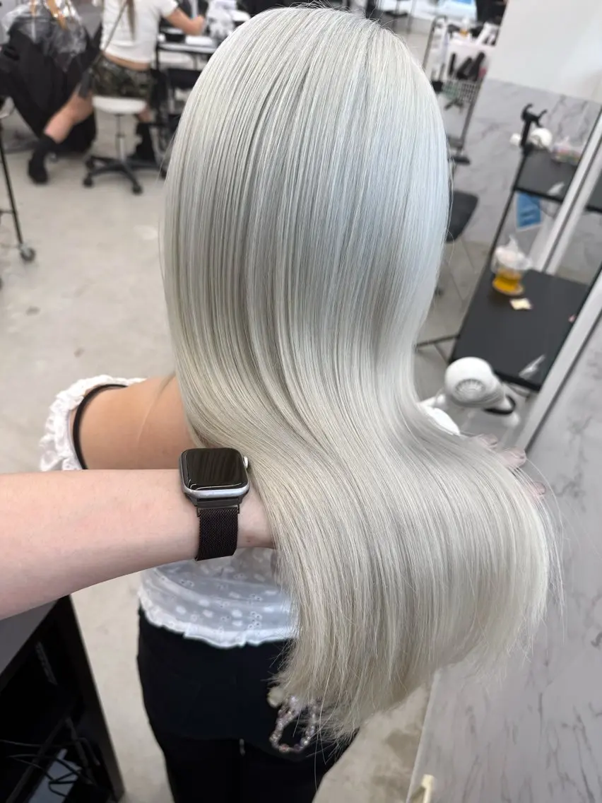 ロング カラー メンズ ヘアカラー 熊岡 優雅のヘアスタイル